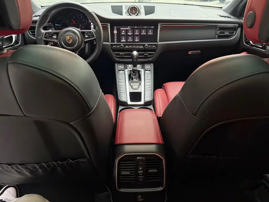 Porsche Macan — миниатюра 13
