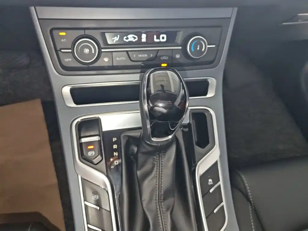 Geely Emgrand — миниатюра 14