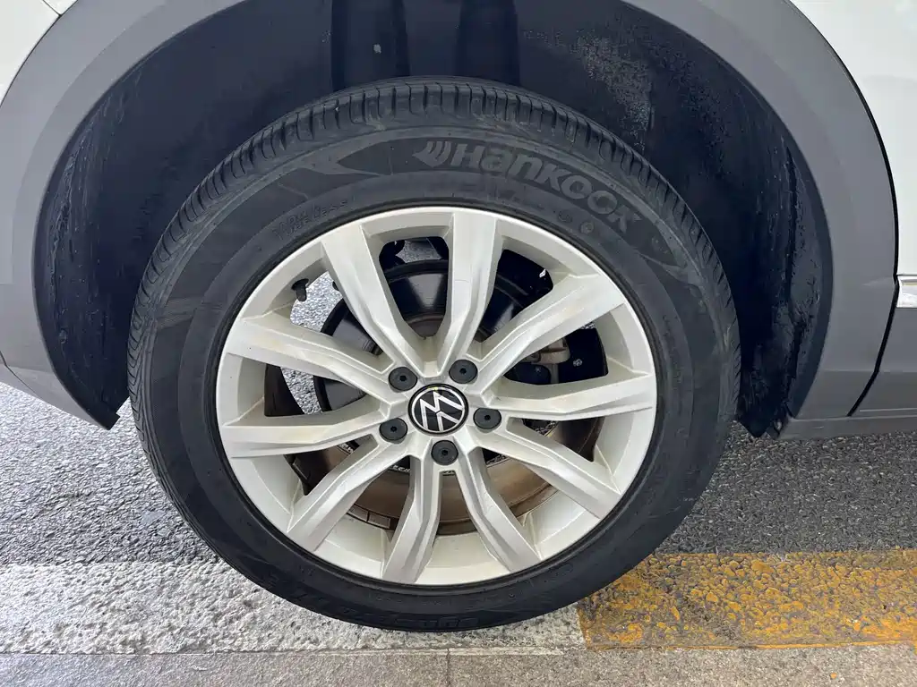 Volkswagen T-Roc — миниатюра 12