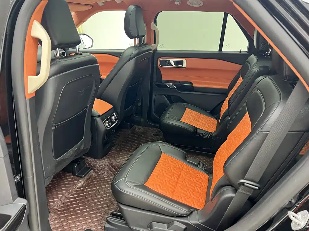 Ford Explorer — миниатюра 13