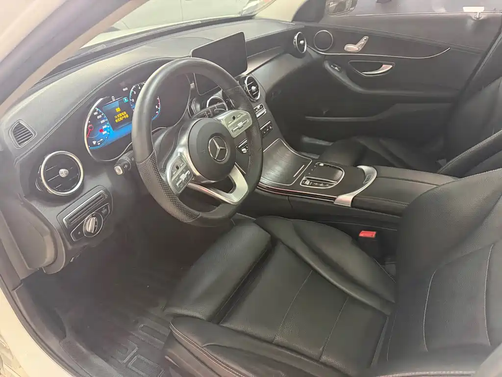 Mercedes-Benz C-Class — миниатюра 4