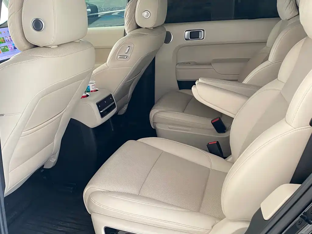 Li Auto Li L8 — миниатюра 4