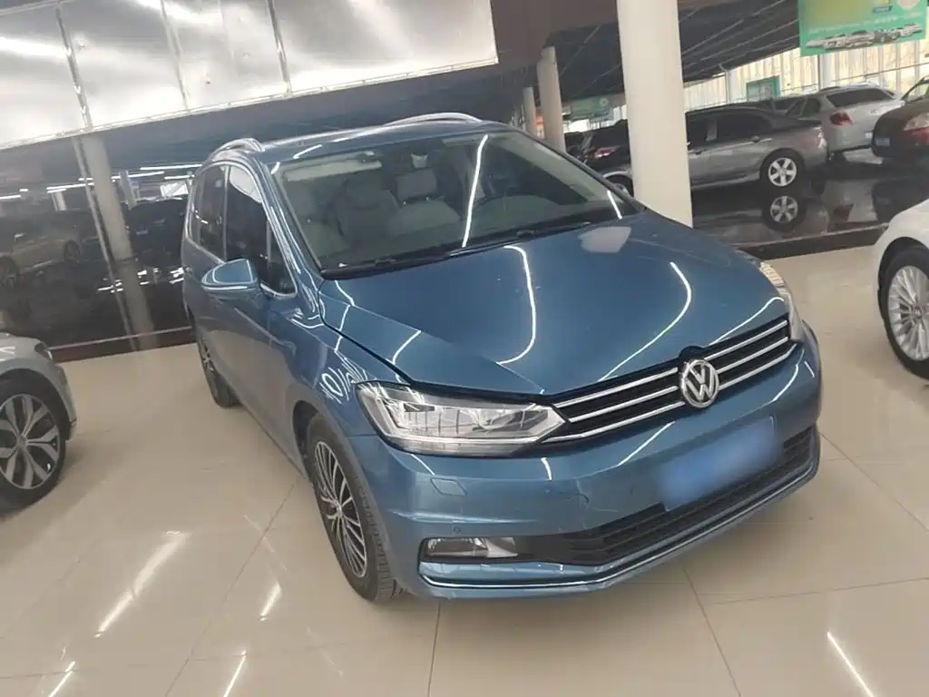 Volkswagen Touran — миниатюра 4