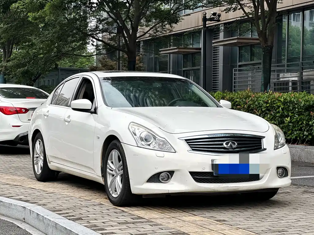 Infiniti G — миниатюра 3