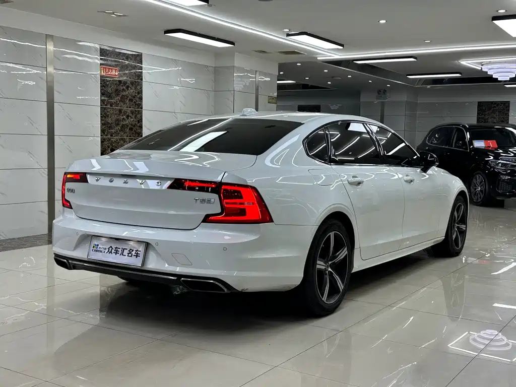 Volvo S90 2020 T5 Luxury