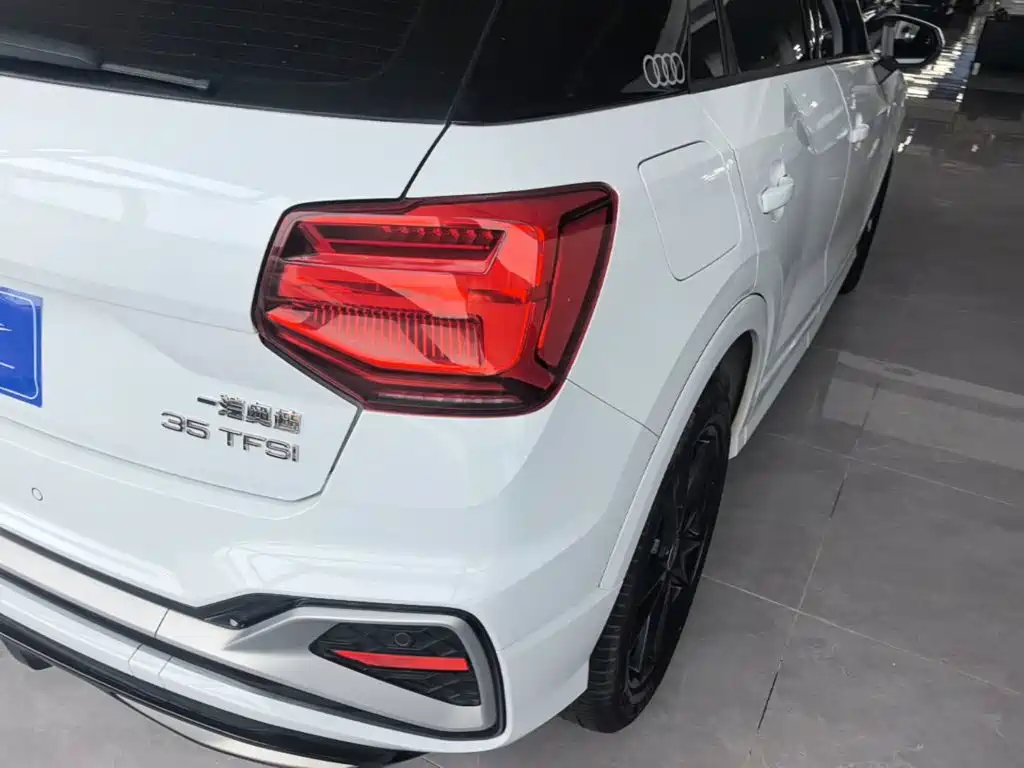 Audi Q2L — миниатюра 8