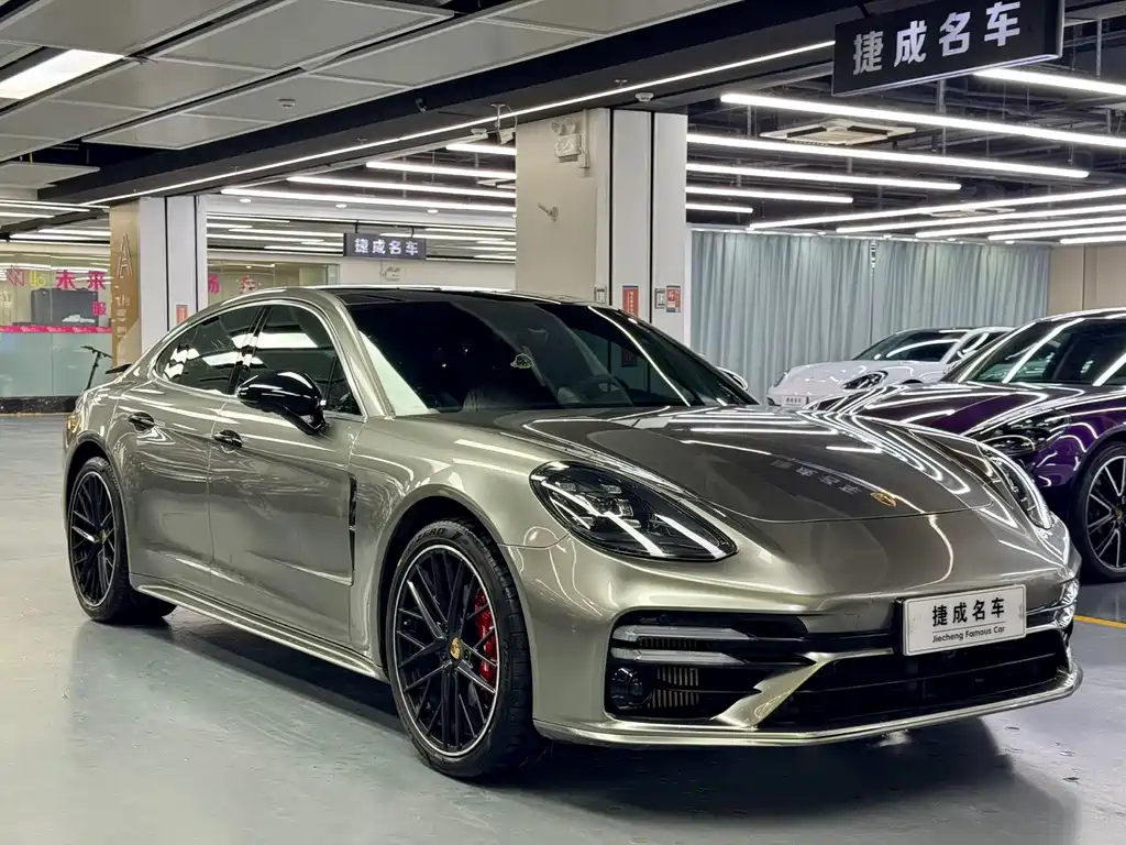 Porsche Panamera 2020
