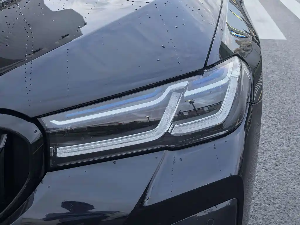 BMW 5 Series (Import) — миниатюра 14