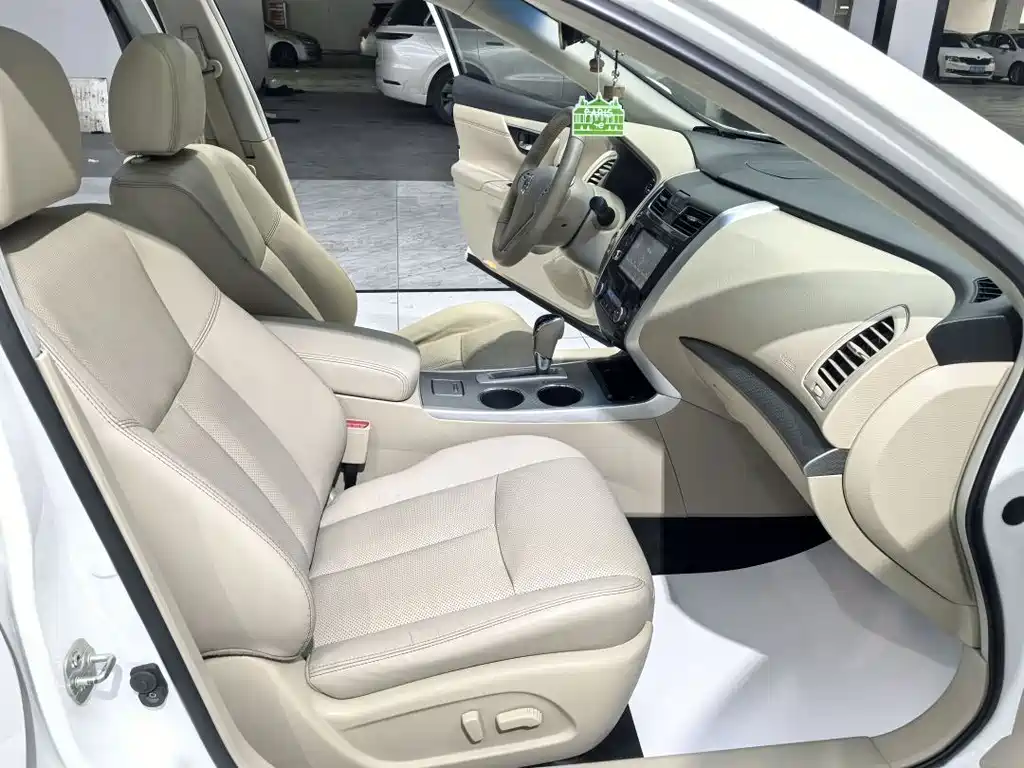 Nissan Teana — миниатюра 6