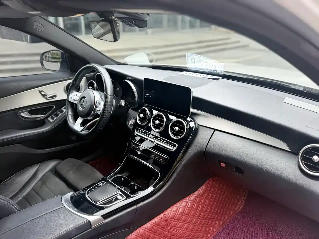 Mercedes-Benz C-Class — миниатюра 6