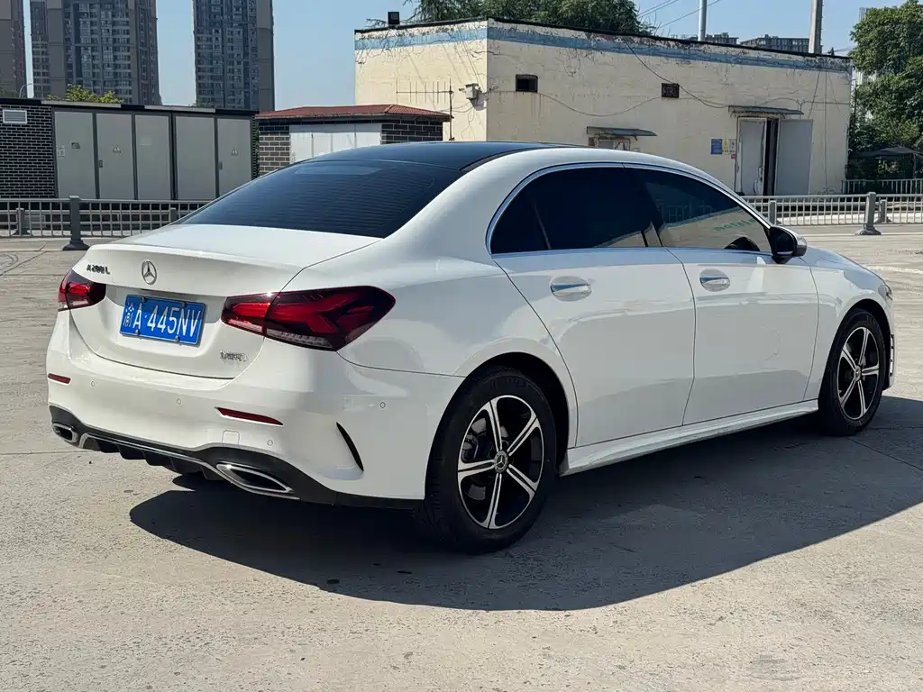 Mercedes-Benz A-Class — миниатюра 6