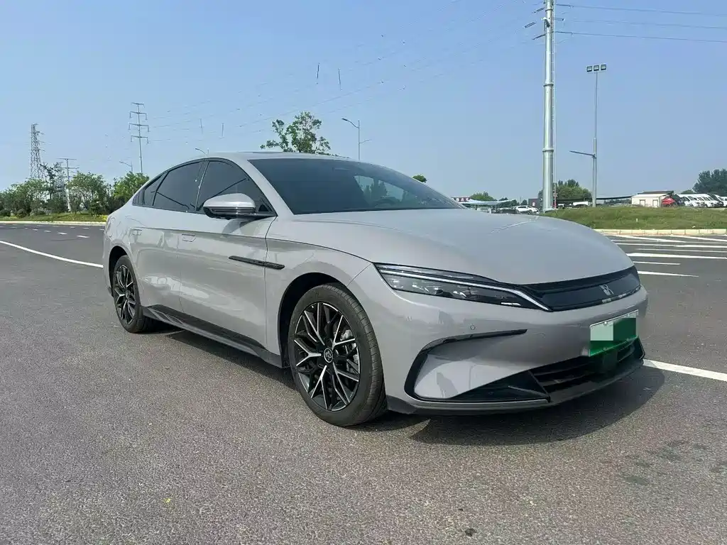 2024 BYD Han - zdjęcie 1 z 9