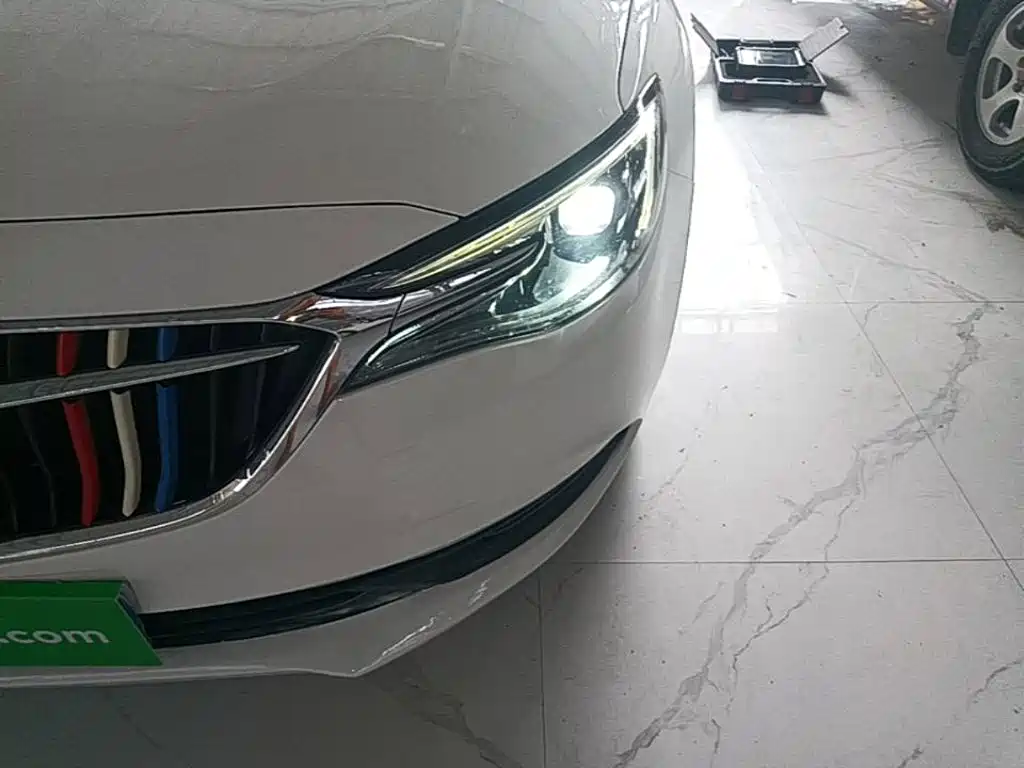 Buick Excelle — миниатюра 24