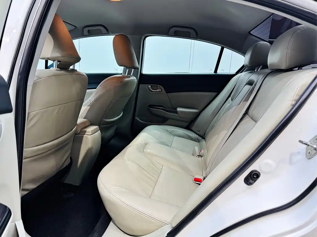 Honda Civic 2014 1.8L AT
