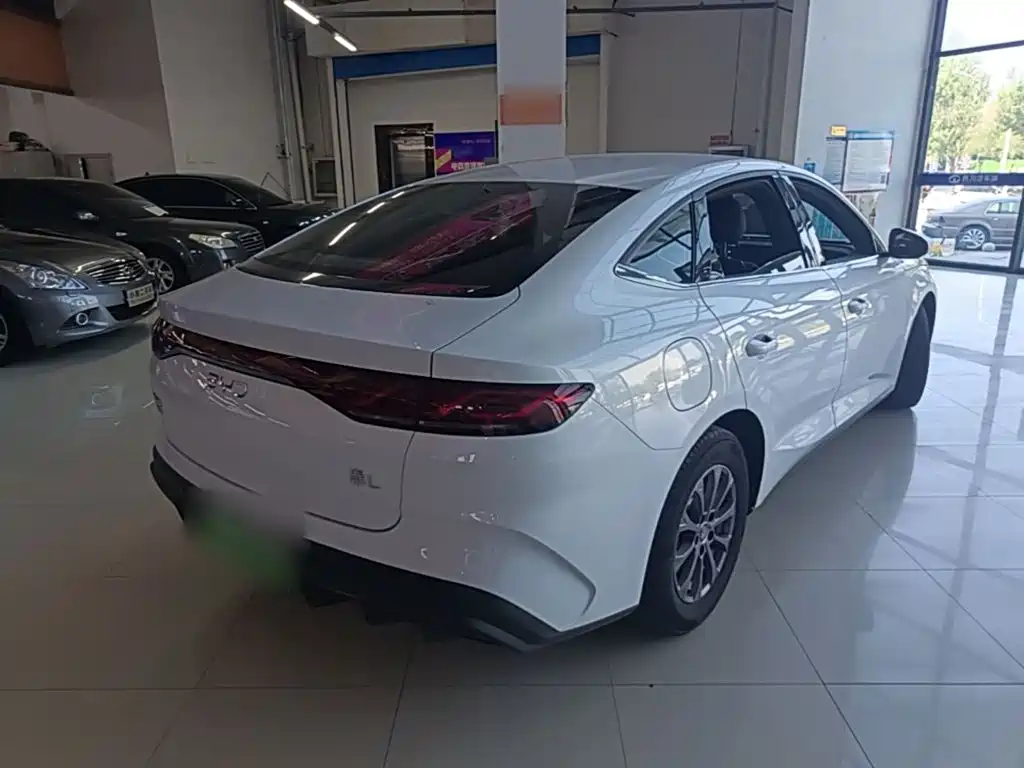 BYD Qin L — миниатюра 7
