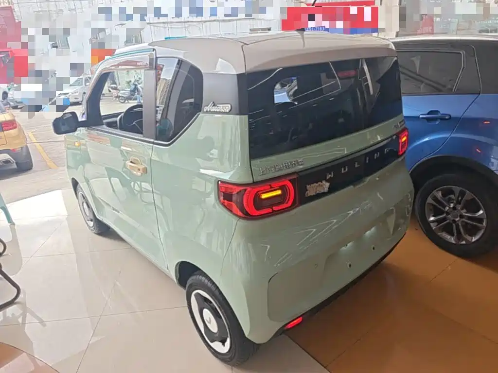 Wuling MINIEV — миниатюра 5