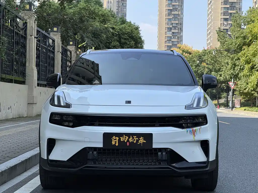 Lynk & Co 06 — миниатюра 2