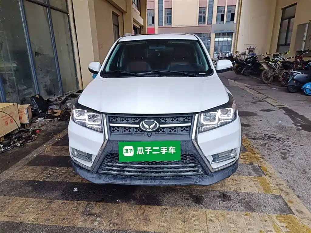 BAIC HUANSU BAIC MAGIC SPEED S3