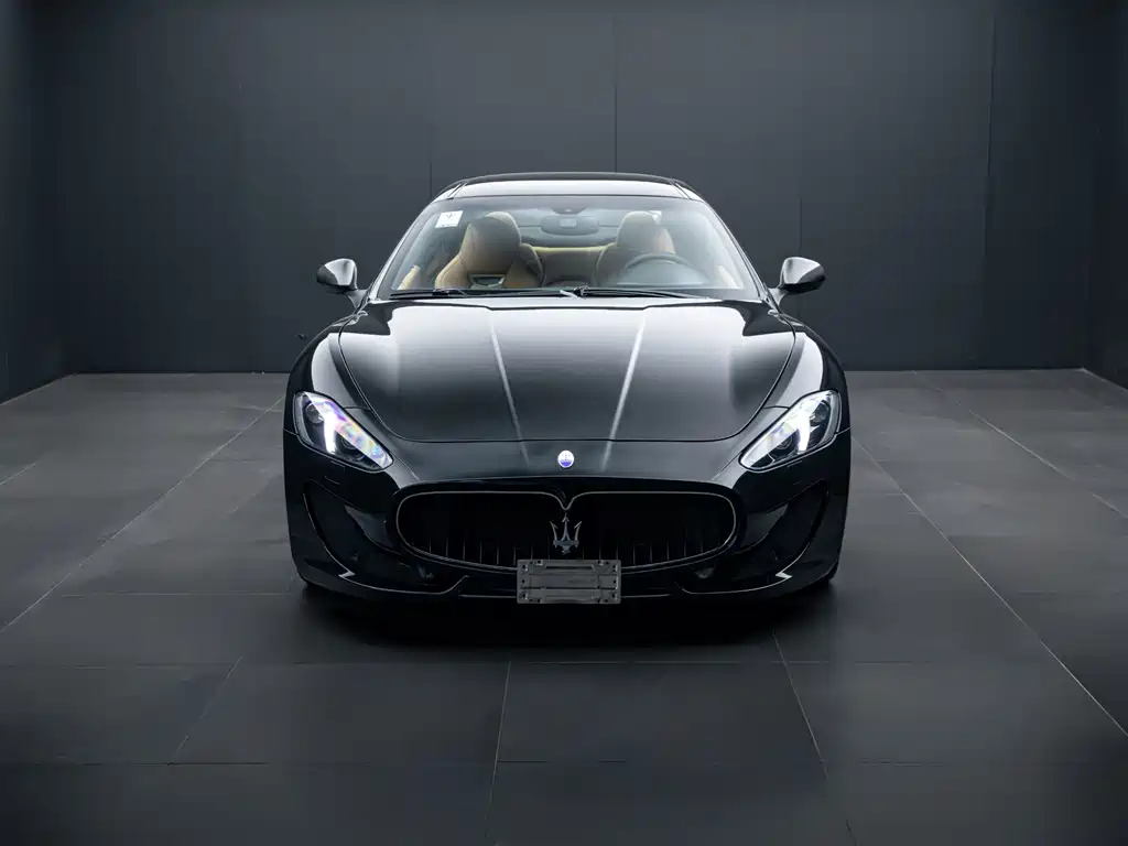 Maserati GranTurismo — миниатюра 4