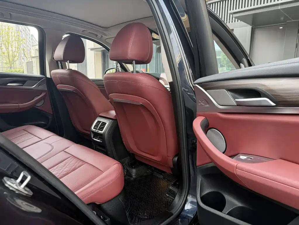 BMW X3 — миниатюра 7