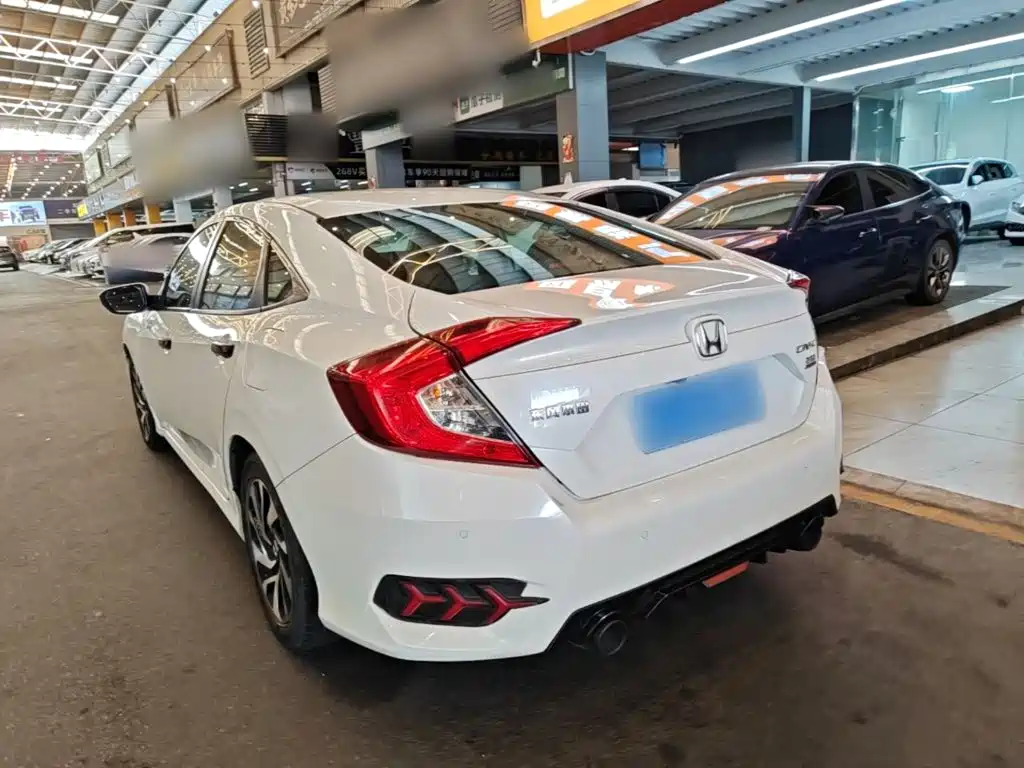 Honda Civic — миниатюра 5
