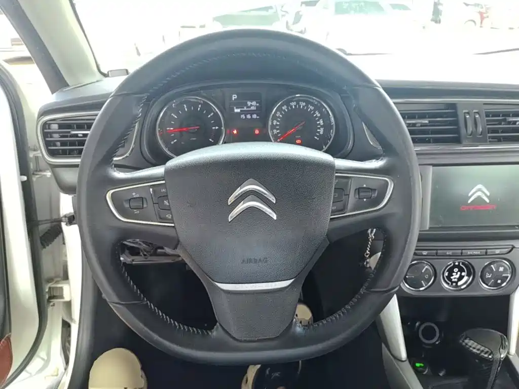 Citroen C3-XR — миниатюра 11