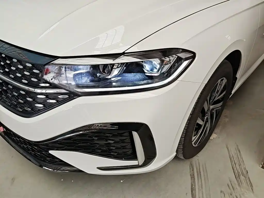 Volkswagen Lavida — миниатюра 24