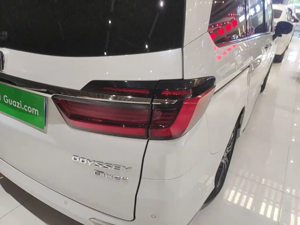 Honda Odyssey — миниатюра 8