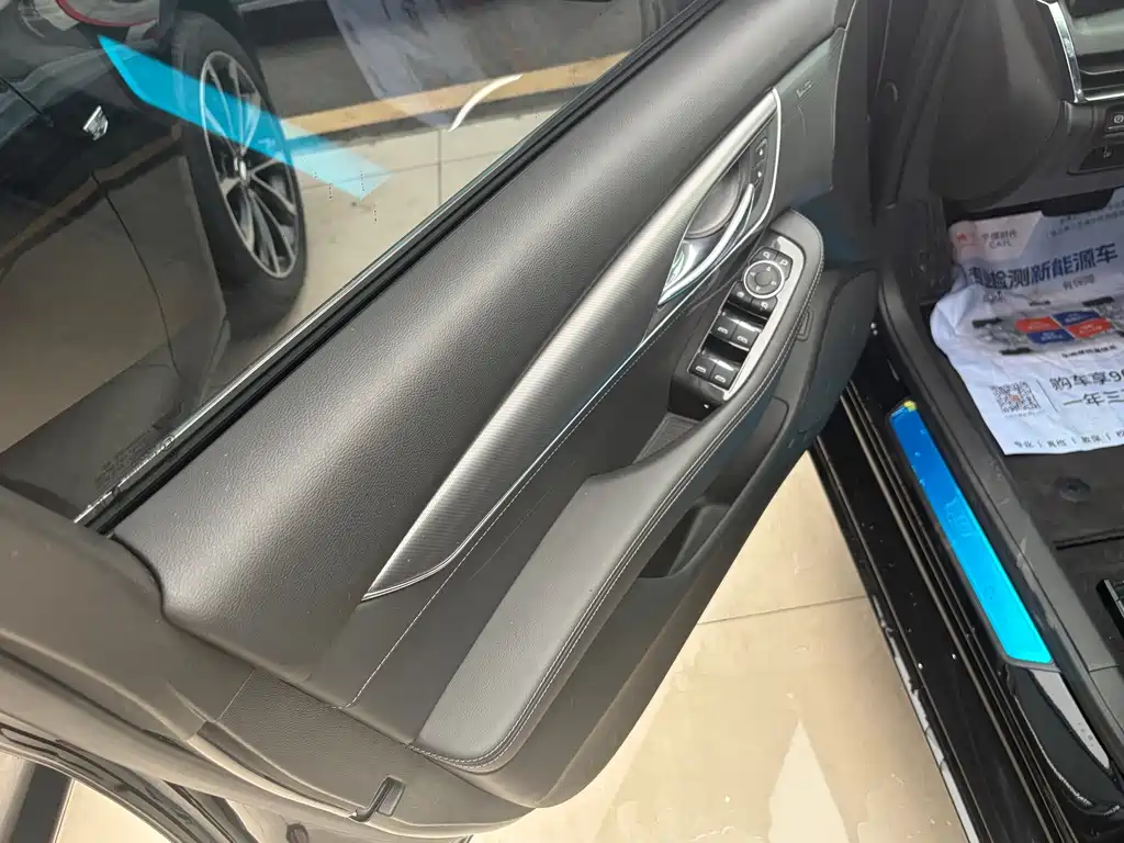 Cadillac CT5 — миниатюра 7