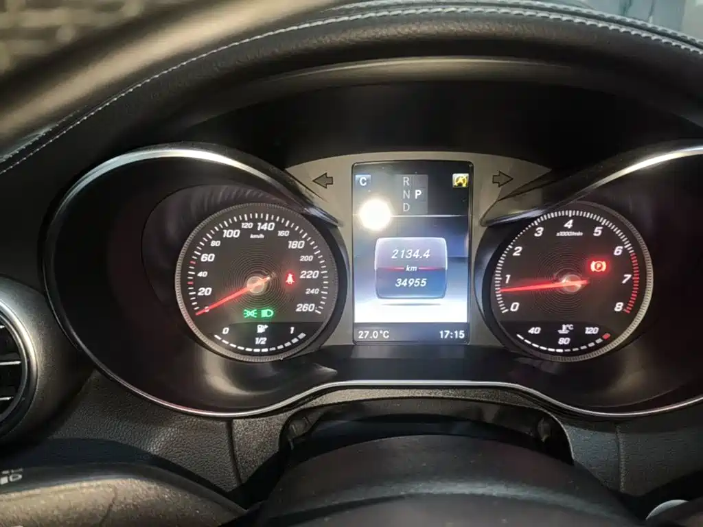 Mercedes-Benz C-Class — миниатюра 12