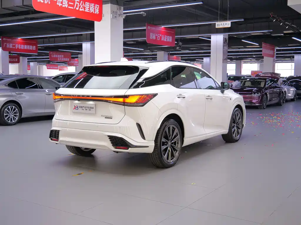 Lexus RX — миниатюра 6
