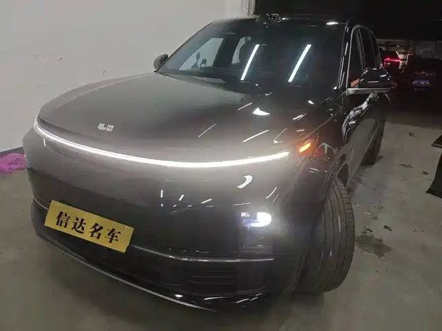 Li Auto 理想L9