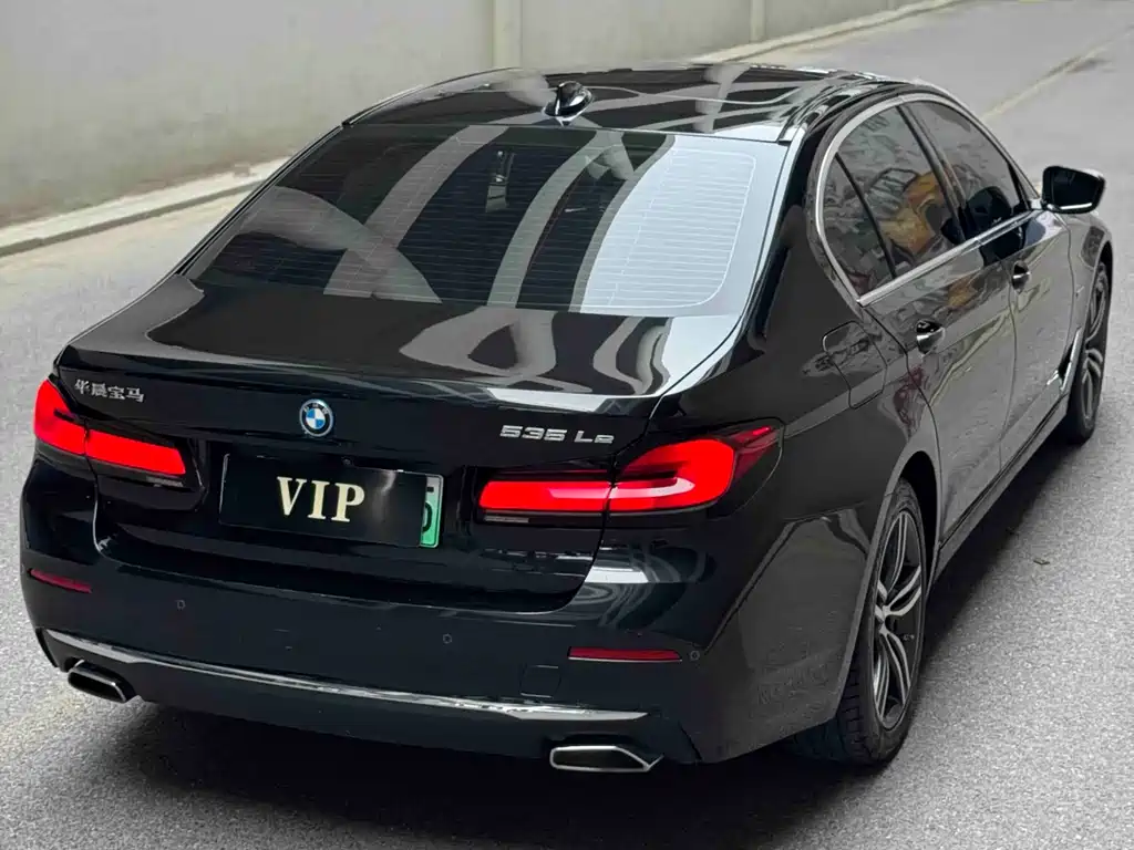 BMW 5 Series 5 2022 535Le Luxury