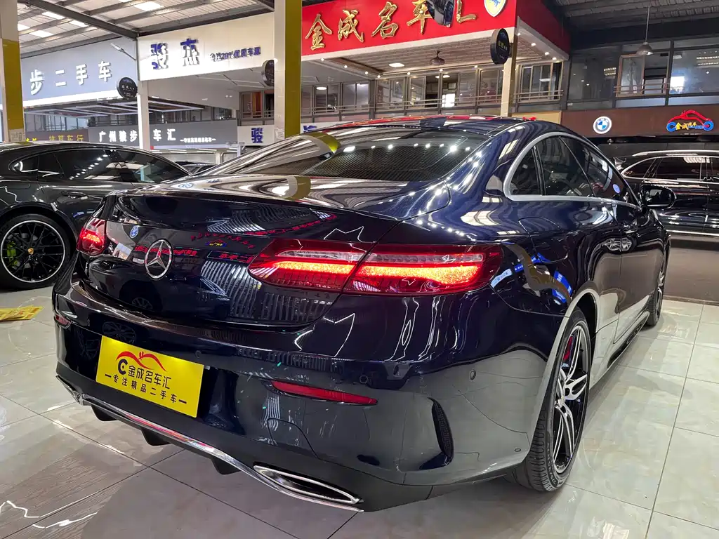 MERCEDES-BENZ E CLASS