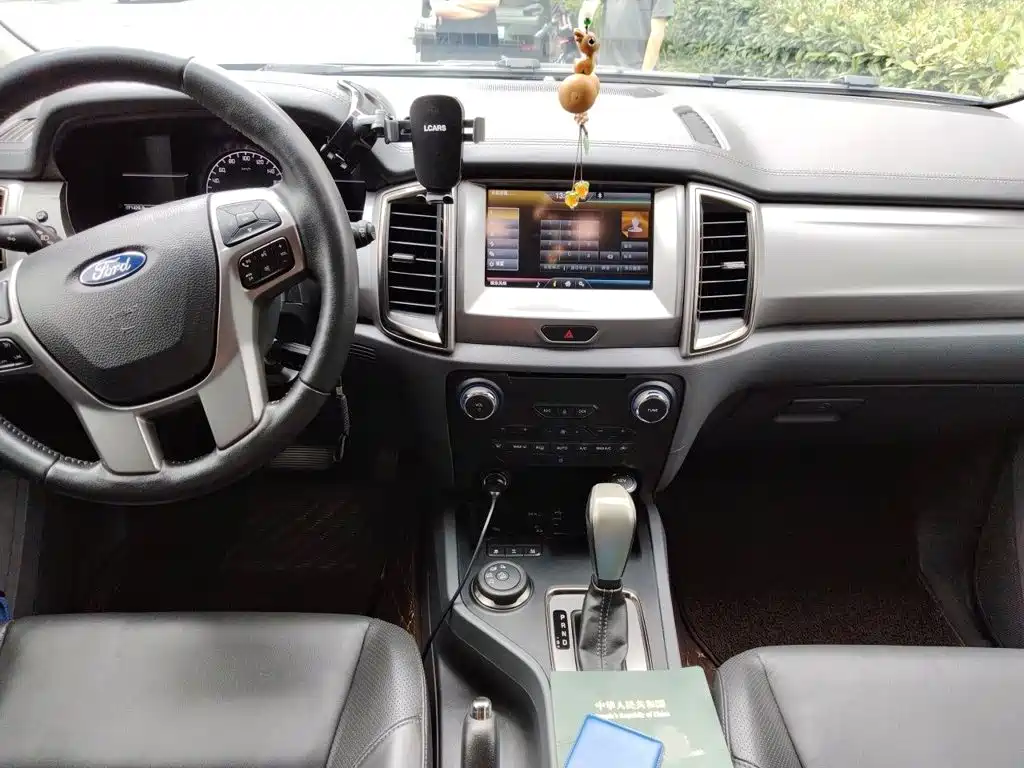 Ford Everest — миниатюра 13