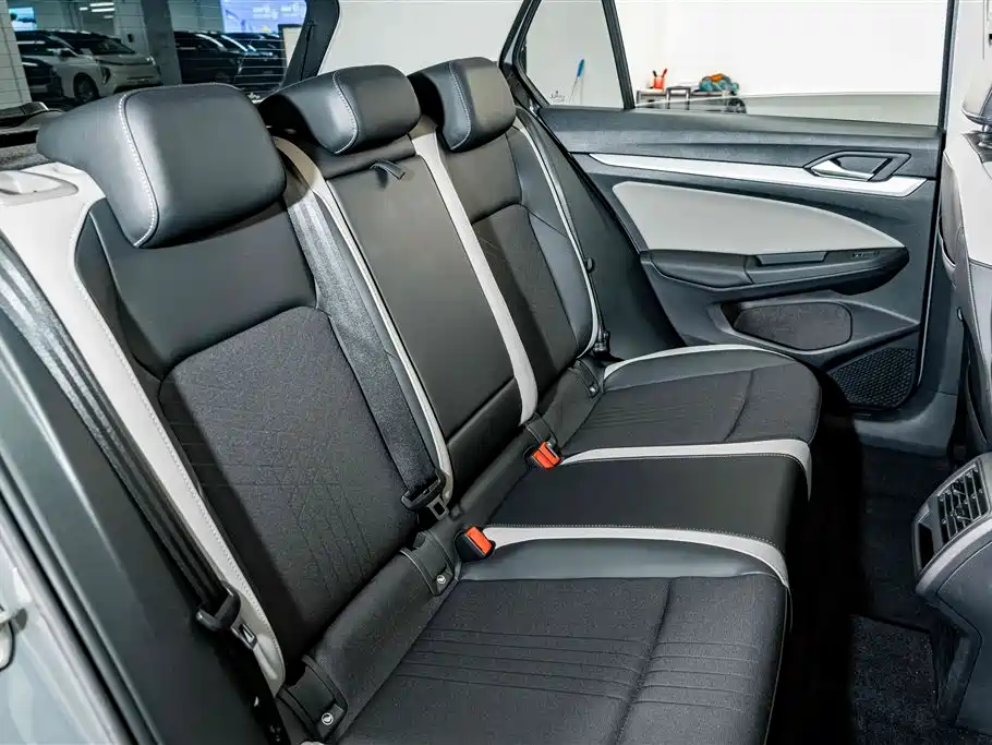 Volkswagen Golf — миниатюра 22