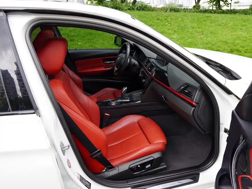 BMW 3 Series — миниатюра 7