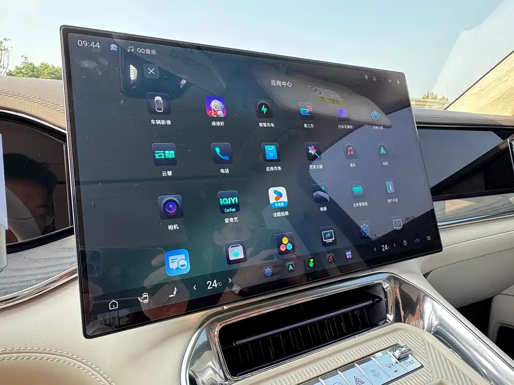 Denza Denza N9 — миниатюра 5