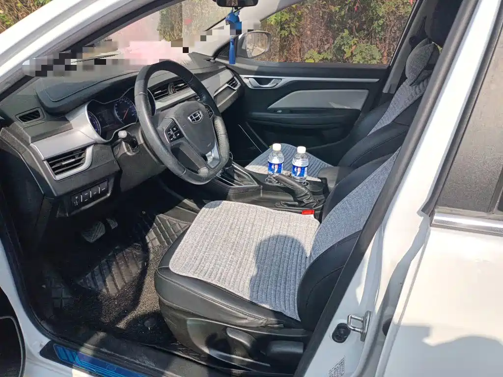 Geely Vision — миниатюра 16