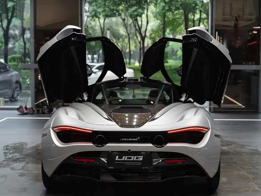 McLaren 720S — миниатюра 13