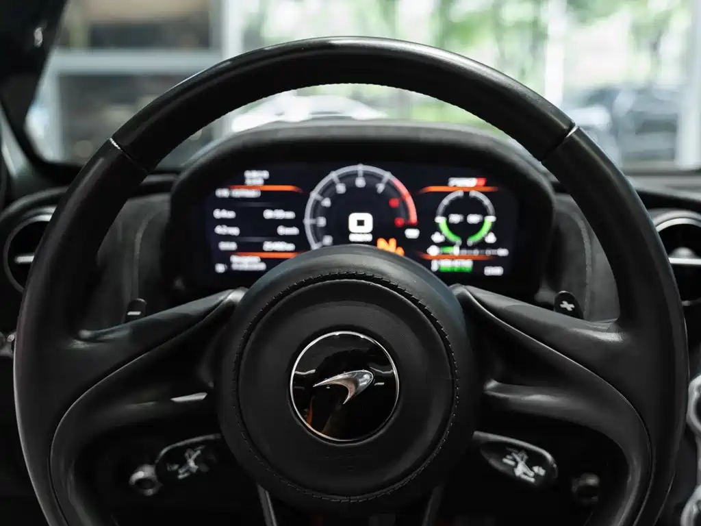 McLaren 720S — миниатюра 27