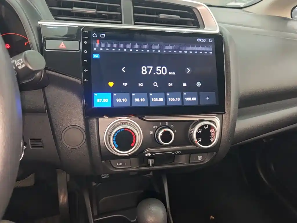 Honda Fit — миниатюра 13