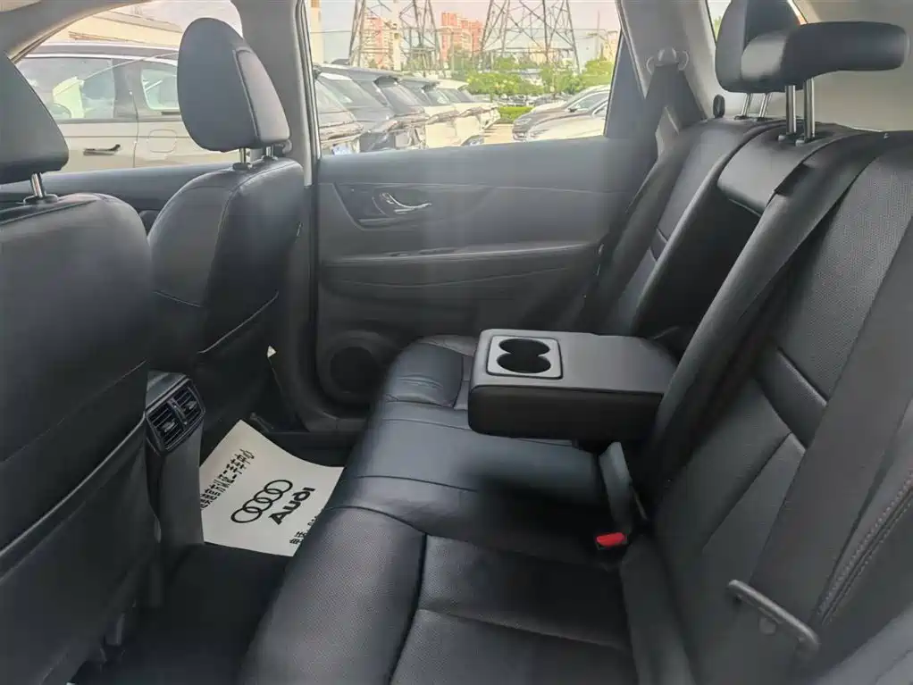 Nissan X-Trail — миниатюра 13
