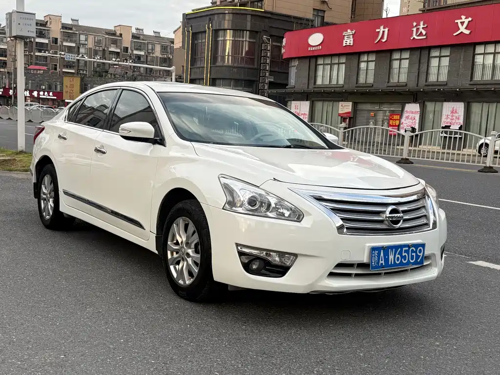 Nissan Teana 2015