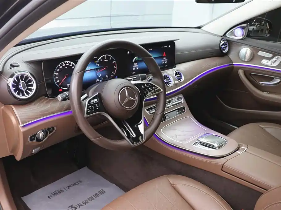 MERCEDES-BENZ E CLASS