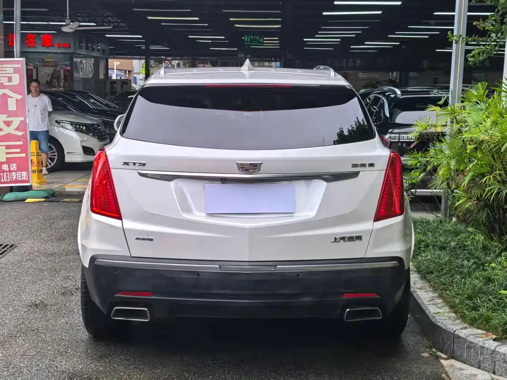 Cadillac XT5 — миниатюра 4