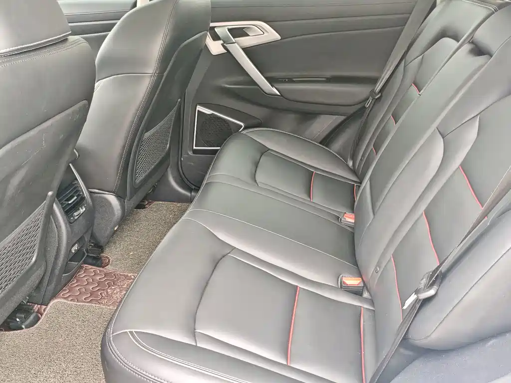 Geely Boyue — миниатюра 9