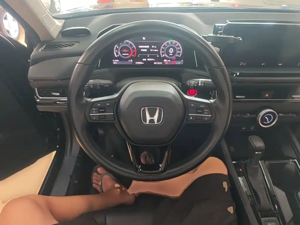 Honda Inspire — миниатюра 11