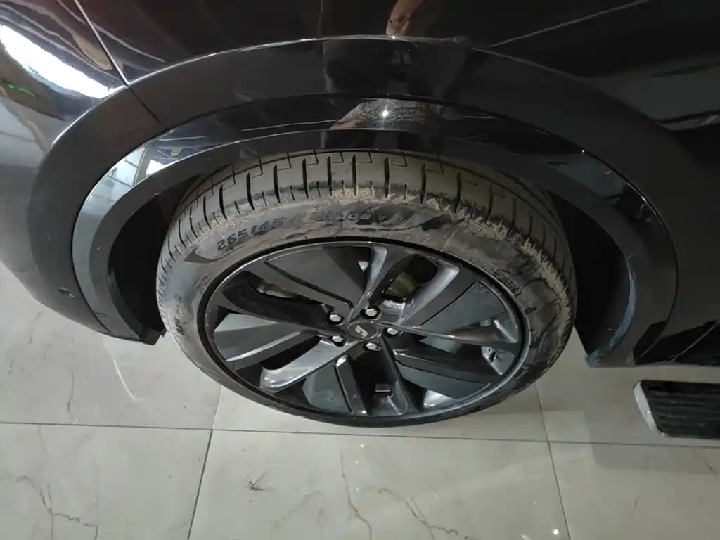 Li Auto Li L9 — миниатюра 23