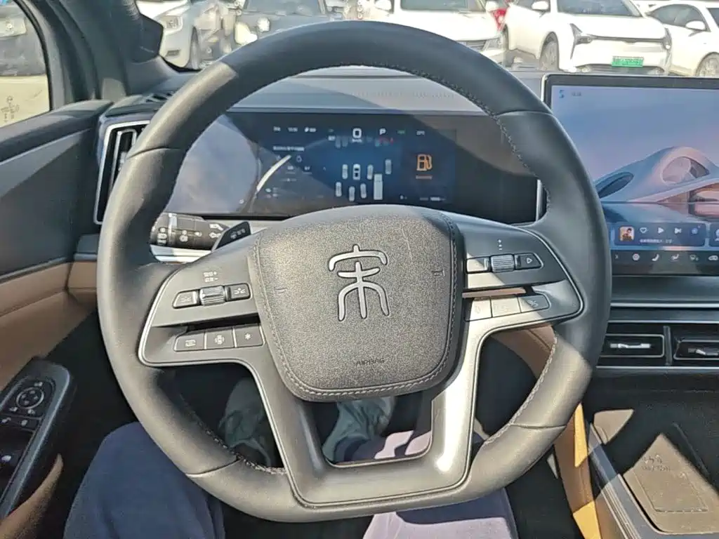 BYD L DM-i — миниатюра 11